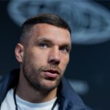Großer Andrang: Keine Karten mehr für Lukas Podolskis Abschiedsspiel.