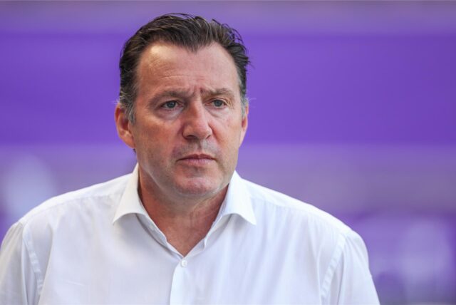07.05.2024, Fussball, Saison 2023/2024, 2. Bundesliga, 32. Spieltag, VfL Osnabrück – FC Schalke 04, Sportdirektor Marc Wilmots (FC Schalke 04) Foto: Tim Rehbein/RHR-FOTO