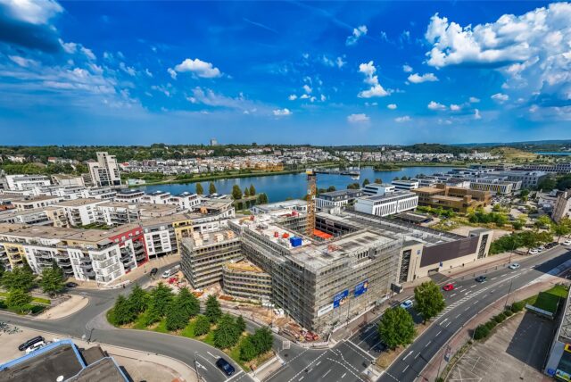 Luftbild des Bürogebäudes am Phoenix-See