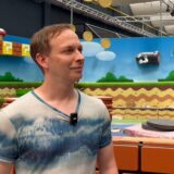 „Gamehouse“-Betriebsleiter Daniel Wessendorf stellt unserem Reporter die neue Freizeit-Attraktion im Indupark vor. Er gewährt exklusive Einblicke vor der Eröffnung.