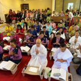 Die buddhistische Theravada-Gemeinschaft hat am Sonntag, 18. August, ihren neuen Tempel in der ehemaligen neuapostolischen Kirche in Holzwickede feierlich eröffnet.