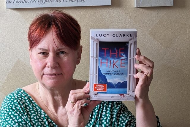 Buchcover „The Hike – nicht alle kommen zurück“