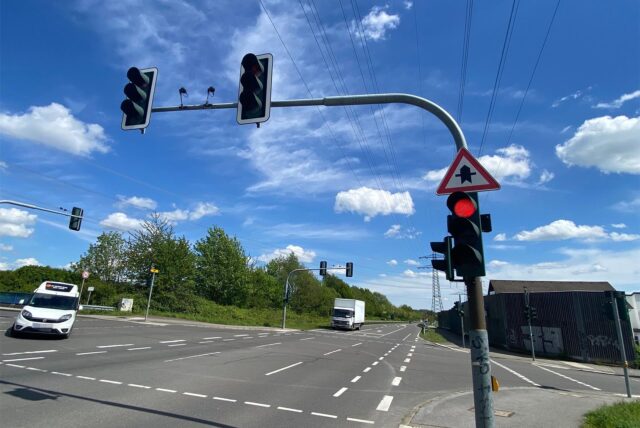 Die Kreuzung Am Eckey/Alter Dortmunder Weg in Schwerte.