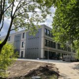 Der neue Erweiterungsbau sollte mit Beginn des neuen Schuljahres in Betrieb genommen werden. Ein Wasserschaden verhindert es.