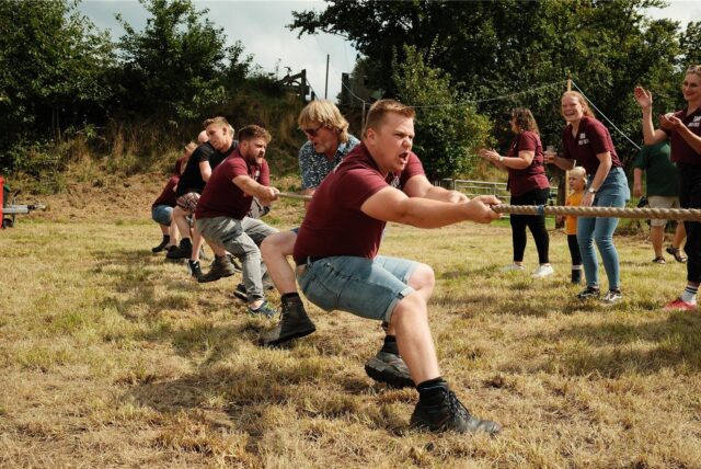 Beim Tauziehen waren alle Teilnehmer der Highland Games mit Begeisterung bei der Sache.
