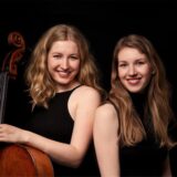 Die Schwestern Anoucha und Katharina Hack
