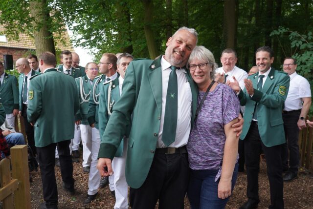 Beppo und Britta König sind das neue Königspaar der Schützenbruderschaft St. Katharina Berg und Tal in Ascheberg.