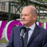 Bundeskanzler Olaf Scholz bei einem Besuch im Chemiepark Marl.