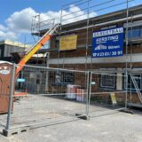 Montage aus Stefan Braune und Bauarbeiten für die Rettungswache, die der Bäckereiunternehmer baut.