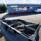 Ausgebrannter Container auf einem Firmengelände im Hemsack.
