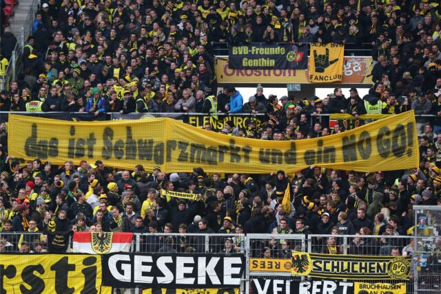 Drei Tickethändler sind am Bochumer Landgericht wegen Steuerhinterziehung durch gewerblichen Zweitmarkthandel mit BVB-Tickets verurteilt worden. (Symbolbild)