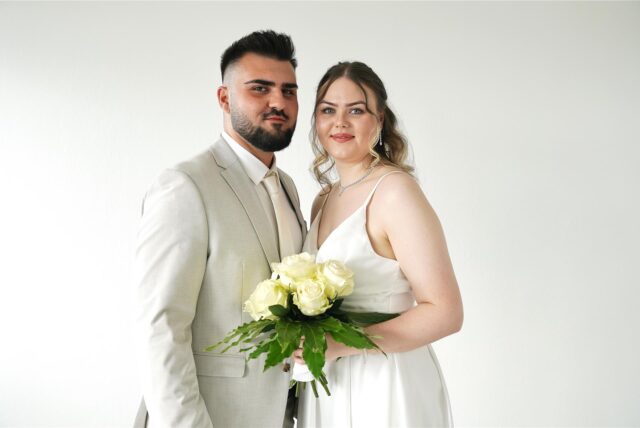 Tarik Ergin (23) und Angelina Masson (25) haben im Marler Standesamt geheiratet.