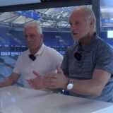 Die Fußball-Legenden Klaus Fischer und Rüdiger Abramczik sprechen im Legenden-Talk über die aktuelle Situation beim S04.