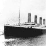Dieses Bild vom 10. April 1912 zeigt die Titanic zu Beginn ihrer Jungfernfahrt.