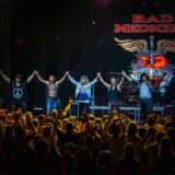 Die Band „Bad Medicine“ auf der Bühne