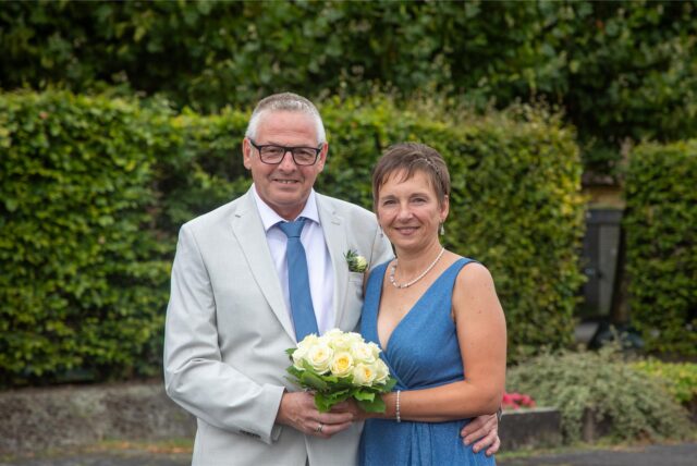 Katja (geborene Massinger) und Stephan Sawadda heiraten am Standesamt zu Castrop-Rauxel.