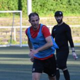 Joel Razanica (m.) läuft.