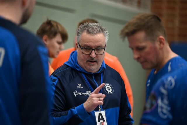 Uwe Nitsch trainiert die neu gegründete SG Handball Kamen.