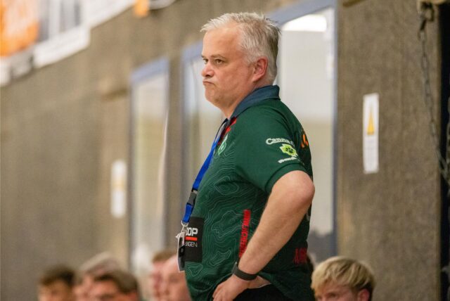 Mike Rothenpieler, Trainer des HC Heeren, hat kurz vor dem Saisonstart nicht viel zu lachen