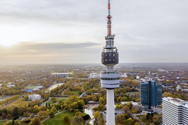 Der Westfalenpark-Eingang an der Buschmühle ist aktuell wegen möglicher Bergbauschäden gesperrt.