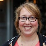 Anna Graute-Reinert leitet die Katholische Jugendhilfe Dortmund und ist begeistert von einem Wohnhaus in Bergkamen, in der sie gerne eine Wohngruppe für Kinder einrichten möchte.