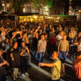 Am Morgentor in Unna feiern viele Menschen beim Stadtfest 2024.