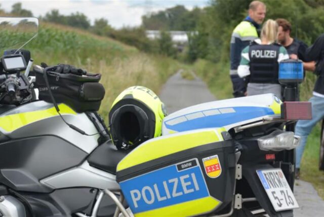 Ein Polizeimotorrad
