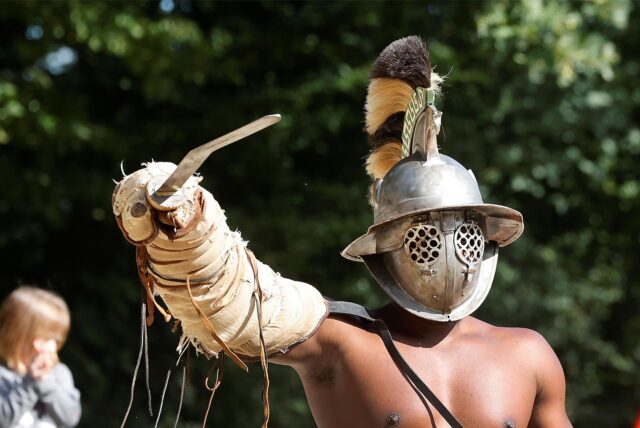 Gladiator beim Römerfest im Römerpark