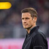 Sebastian Kehl schaut zur Seite.