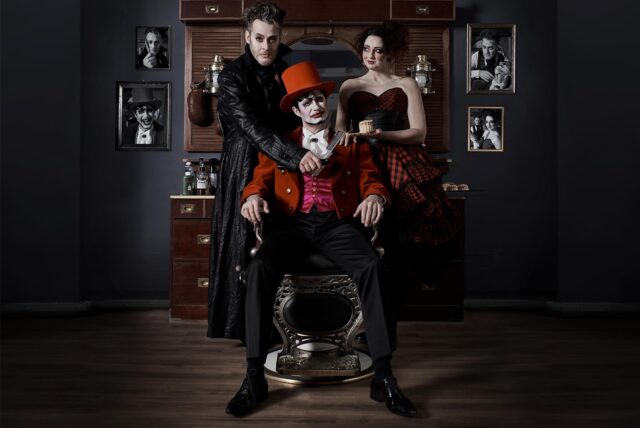 Einige Darsteller aus dem Theaterstück Sweeney Todd.