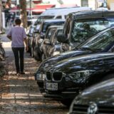 Viele parkende Autos im Kreuzviertel in Dortmund.