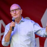 Dietmar Woidke (SPD), Brandenburgs Ministerpräsident, spricht beim SPD Sommerfest in Potsdam.