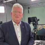Hartmut Ganzke im Studio des Hellweger Anzeigers in Unna.
