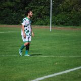 Kevin Kocaalan vom SV Stockum auf dem Fußballplatz.