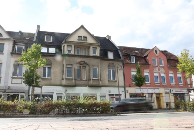 Eines der acht Kreisstraßenhäuser in Selm, die einer neuen Bebauung weichen sollten – unter anderem für dm und Netto.