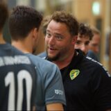 SGH-Trainer Basti Swoboda bleibt mit Unna Massen nach dem Aufstieg weiter ohne Sieg.