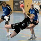 Katja Lohölter wirft.