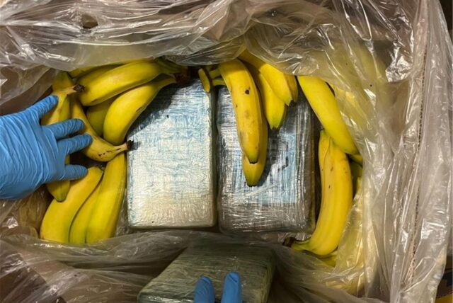 Mitarbeiter des Discounters in Mönchengladbach meldeten den Fund der Polizei – doch das war erst der Anfang. (Foto Handout)