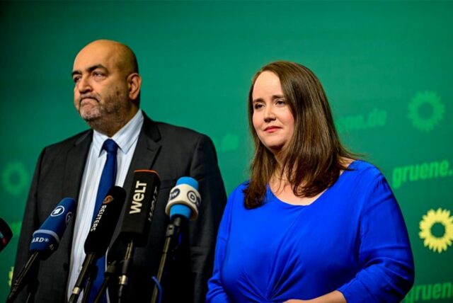 Sie machen Platz für einen Neustart: Omid Nouripour und Ricarda Lang, die Co-Vorsitzenden der Grünen.