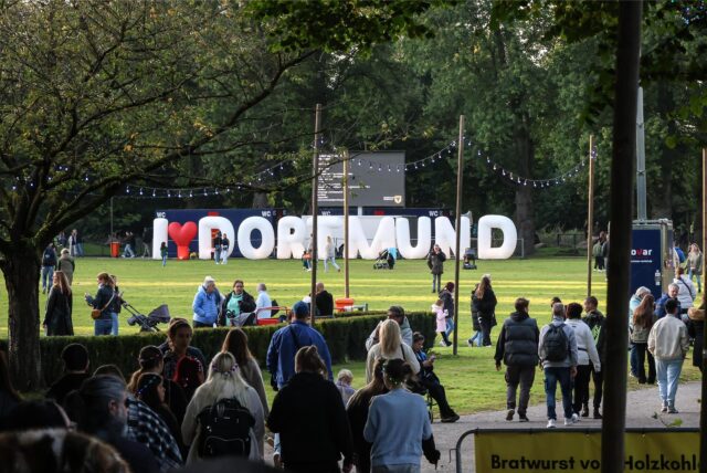Dortmund Schriftzug im Fredenbaumpark