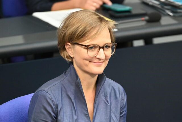 Die Grünen-Politiker Franziska Brantner und Felix Banaszak wollen für den Parteivorsitz kandidieren.