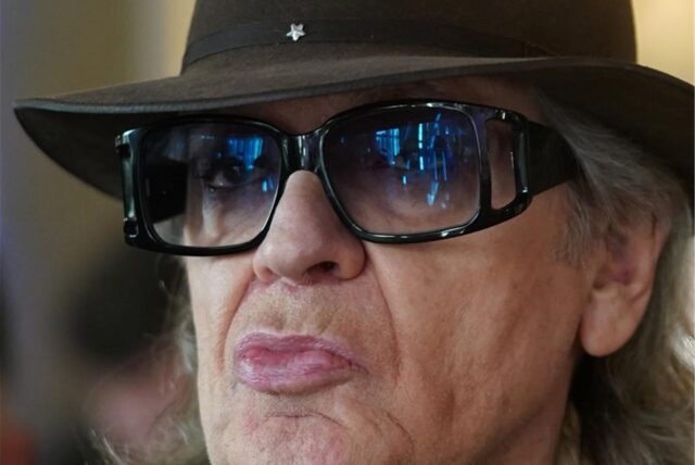 Udo Lindenberg hat sich nicht nur als Rockmusiker, sondern auch als Maler einen Namen gemacht. Einige Werke des in NRW geborenen Künstlers sind 2025 im Ruhrgebiet zu sehen.