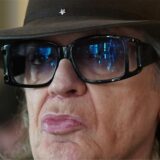 Udo Lindenberg hat sich nicht nur als Rockmusiker, sondern auch als Maler einen Namen gemacht. Einige Werke des in NRW geborenen Künstlers sind 2025 im Ruhrgebiet zu sehen.