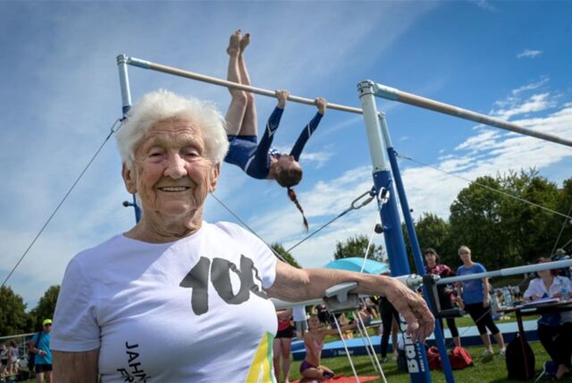 Turnerin Johanna Quaas zu Gast beim 100. Friedrich-Ludwig-Jahn-Turnfest in Freyburg an der Unstrut.