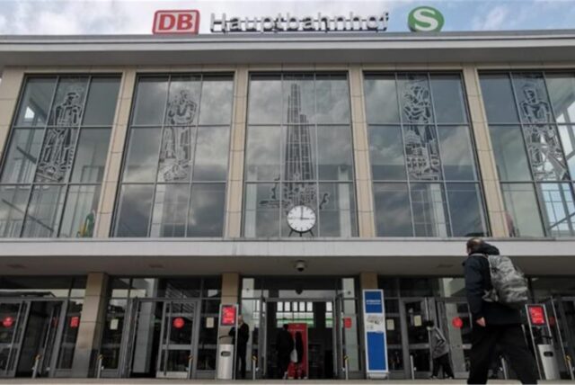 Der Dortmunder Hauptbahnhof von außen