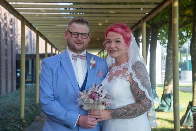Verena Bendzko und Alan (geborener Herich) haben sich auf dem Standesamt zu Castrop-Rauxel am Europaplatz das Ja-Wort gegeben.