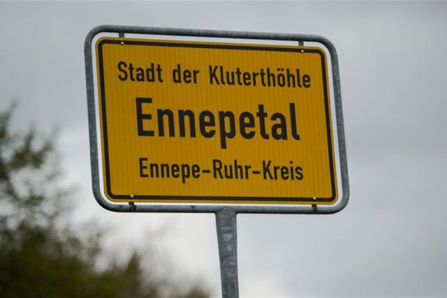 Das Ortsschild von Ennepetal im Ennepe-Ruhr-Kreis.