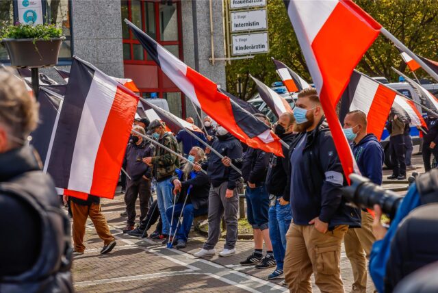 Eine Neonazi-Demo vom 1.  Mai 2021 war erneut Gegenstand eines Gerichtsurteils. Es ging um Auflagen, die den Rechtsextremen von der Polizei auferlegt worden waren.