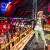 Mickie Krause auf der Bühne im Zelt des Oktoberfestes in Dortmund
