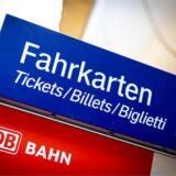 Ein Ticketautomat der Deutschen Bahn.